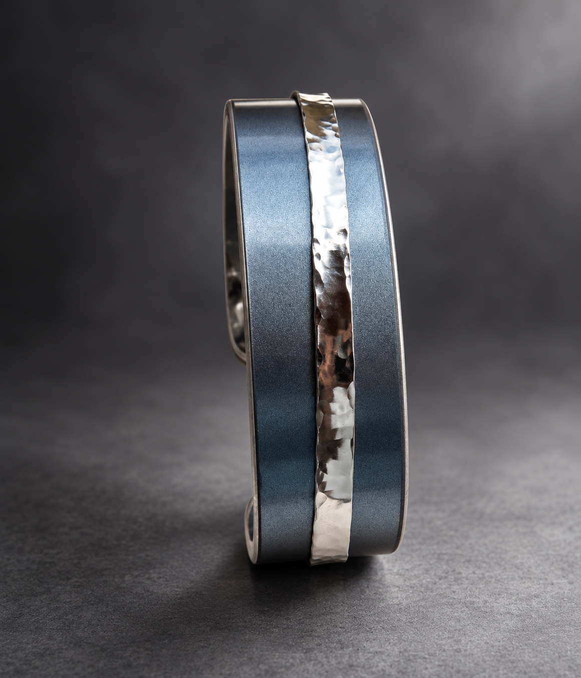 Slender Grigio Alloy Cuff with Hammered Stripe