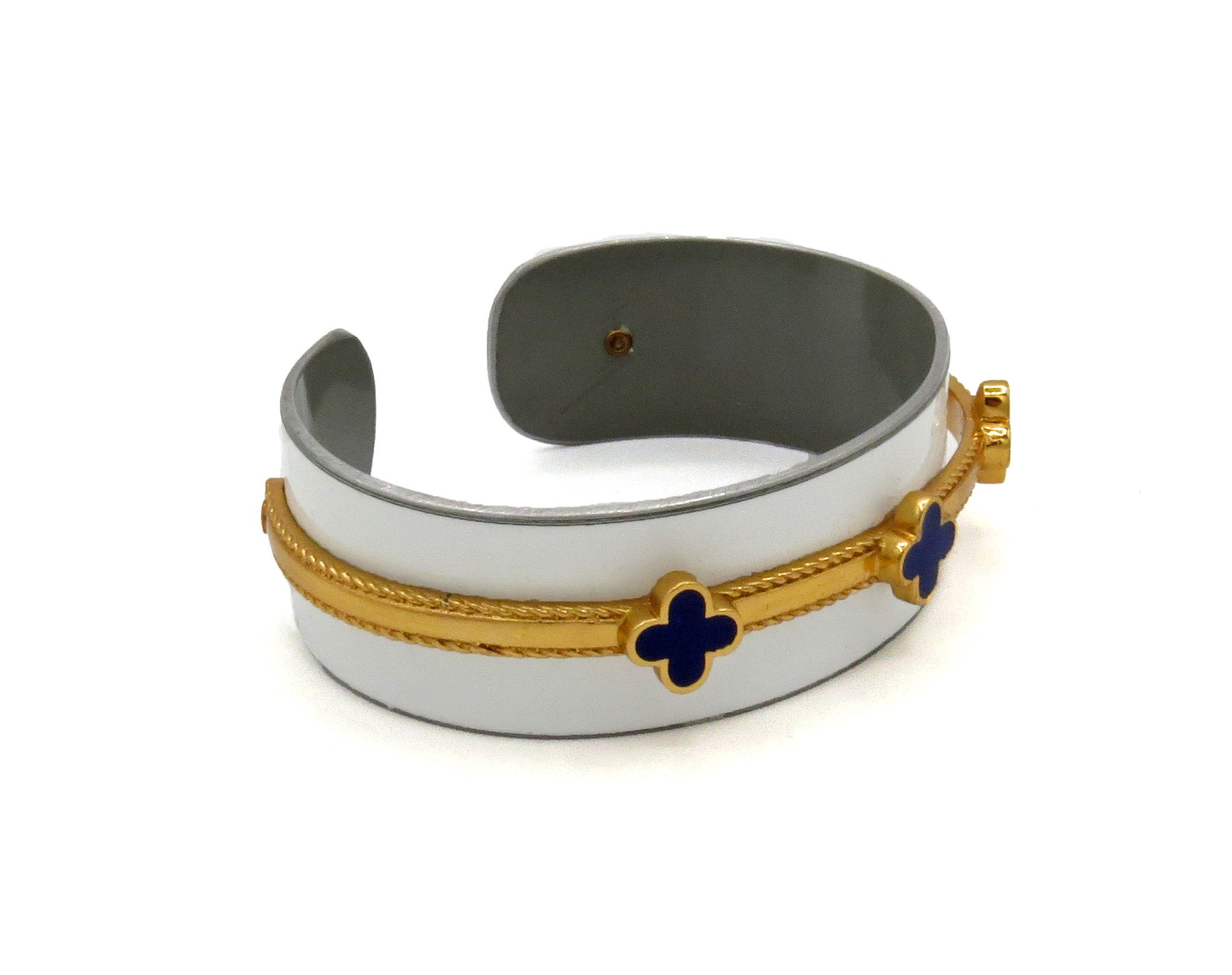 Audi R8 Clover Cuff