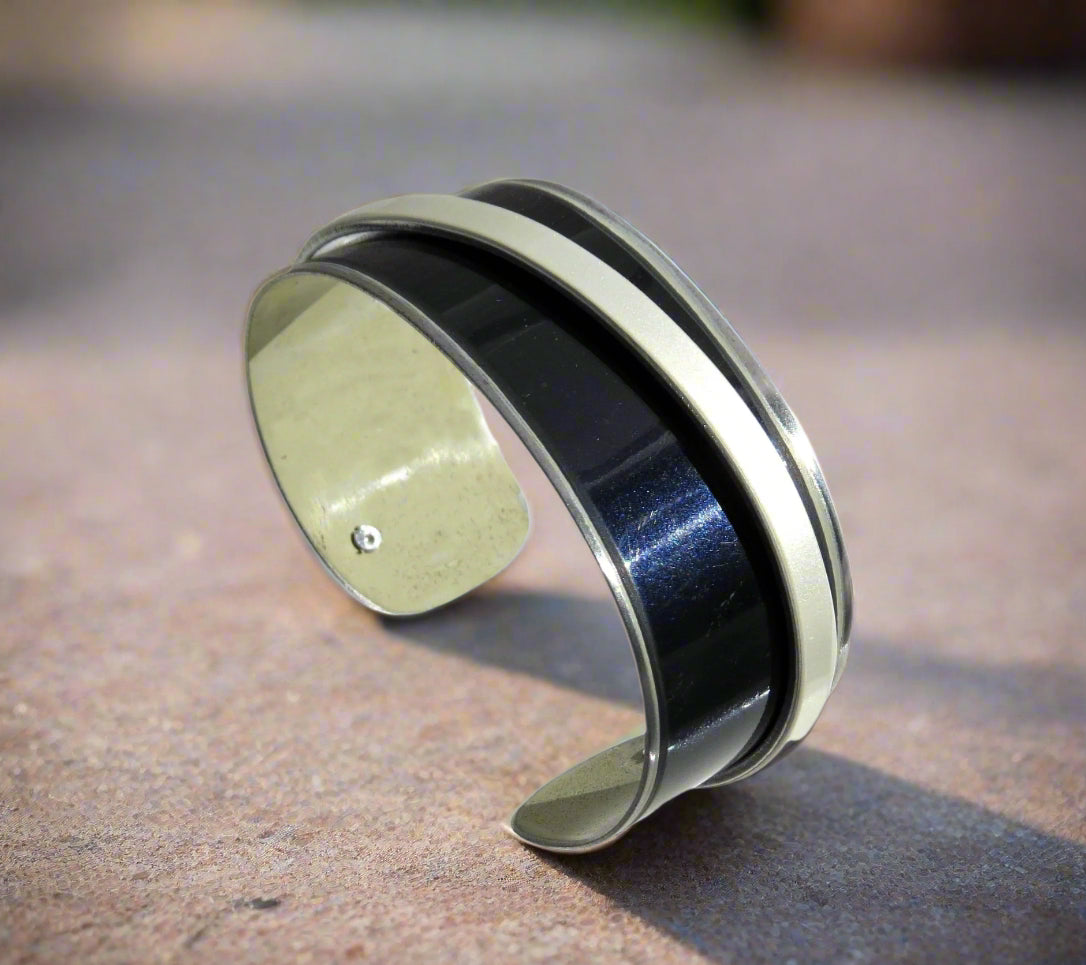Bentley White Stripe Cuff