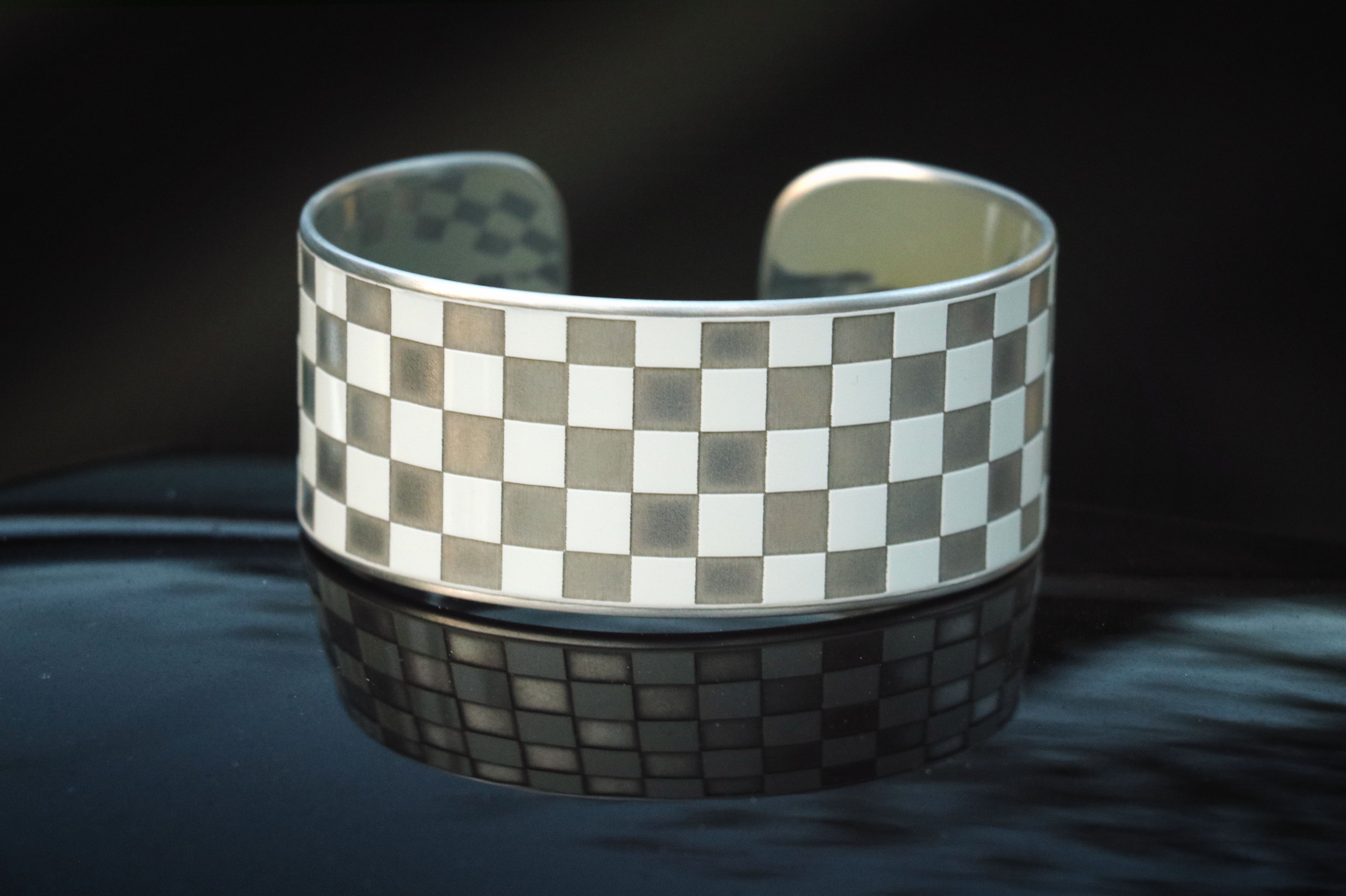 PCA Potomac Macan S White Checkered Flag Cuff