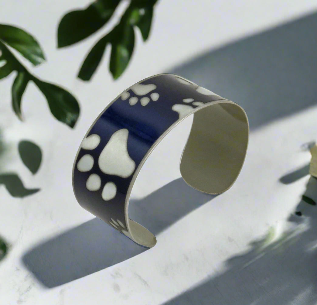 Mercedes SL450 'Paws for a Cause' Cuffs