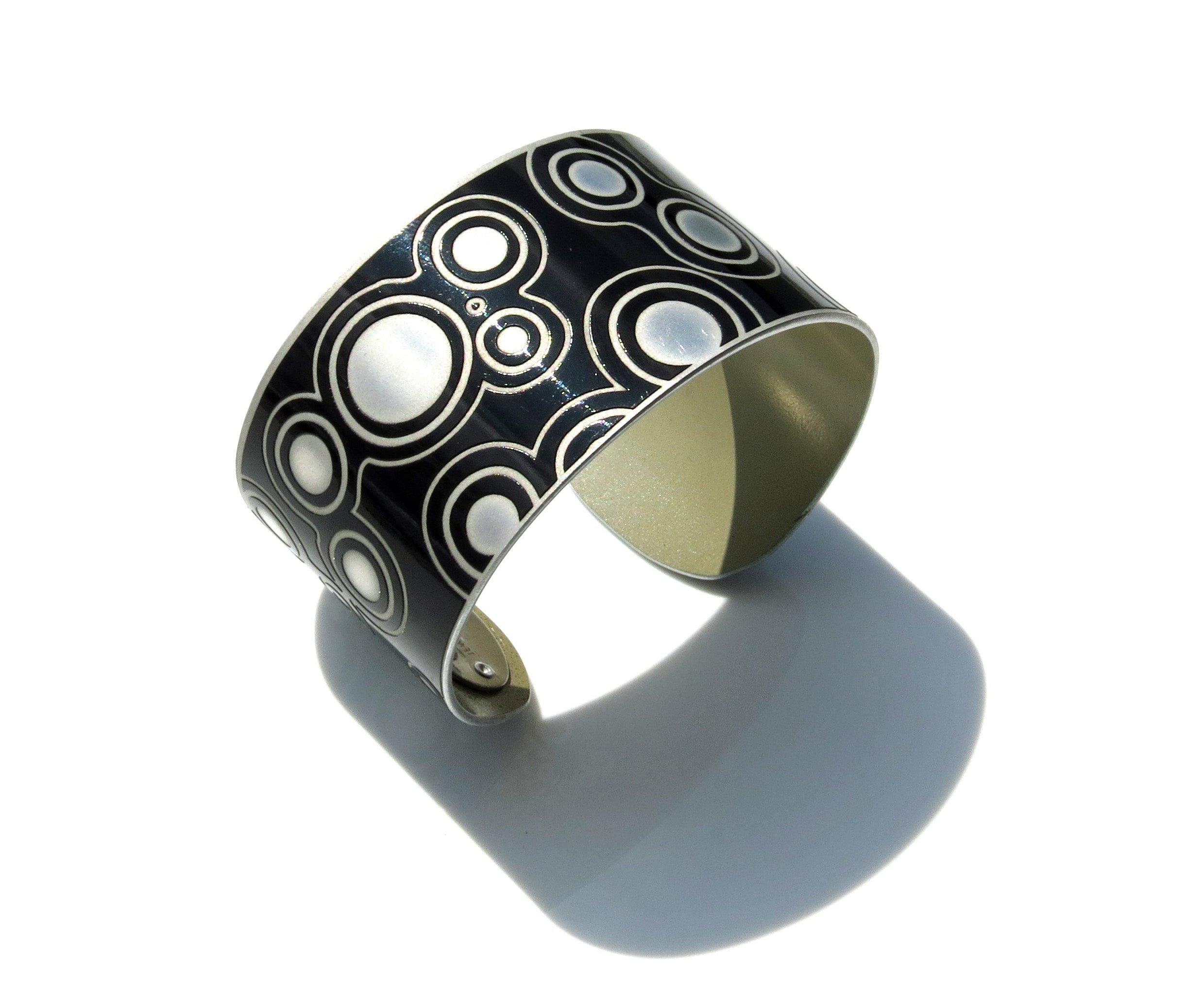 Porsche 911 Raindrops Cuff