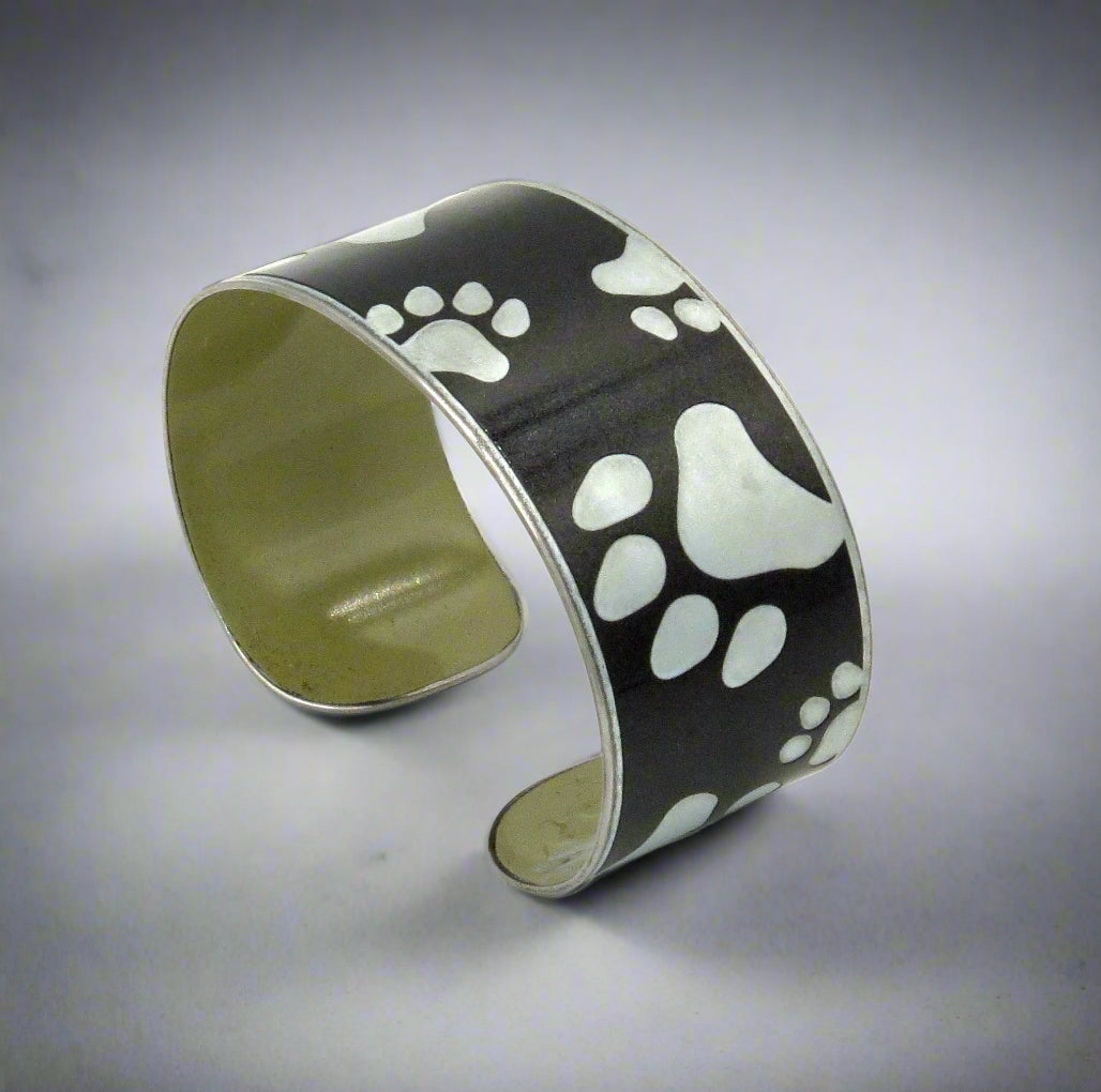 Porsche 911 'Paws for a Cause' Cuffs