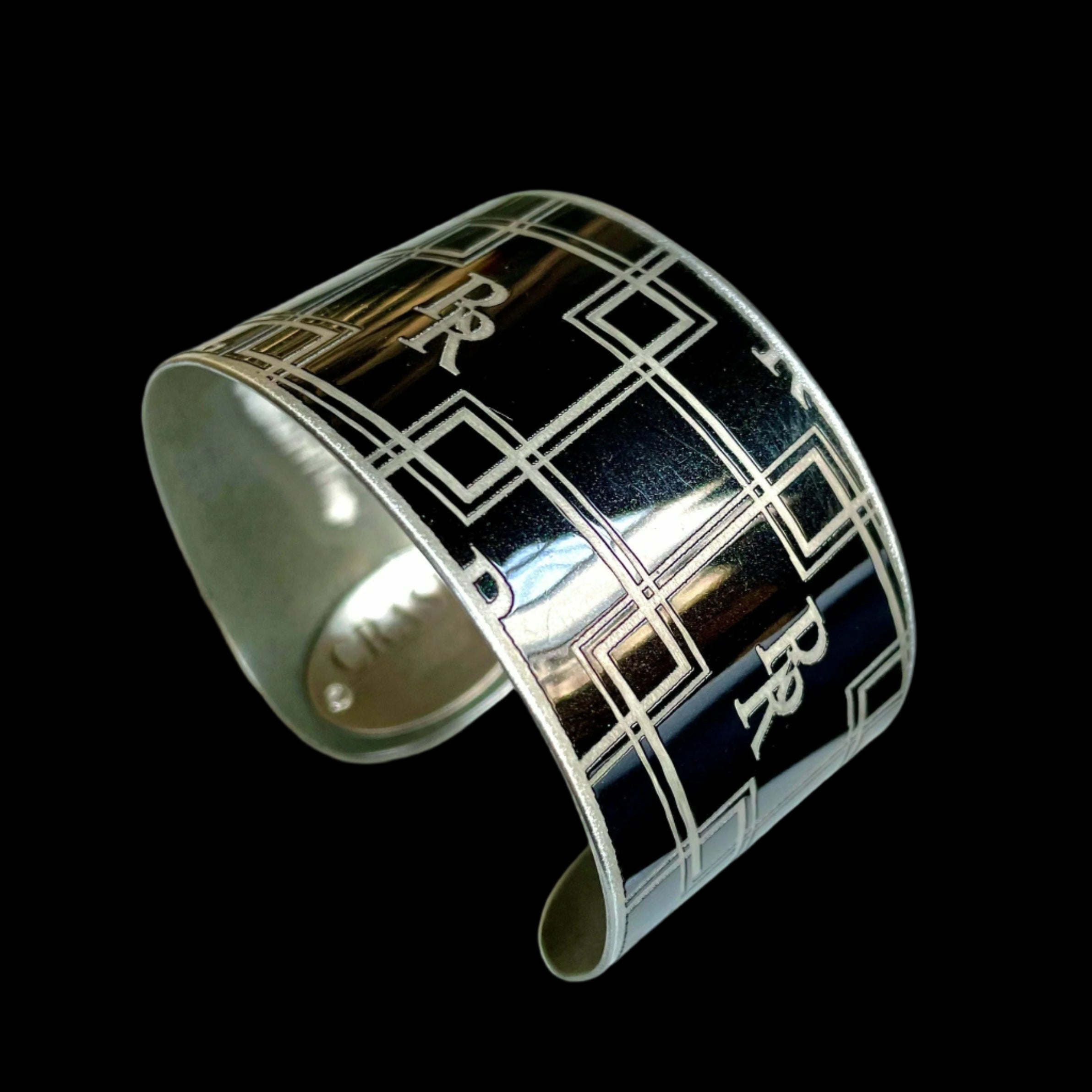Rolls-Royce Ghost Signature Cuff