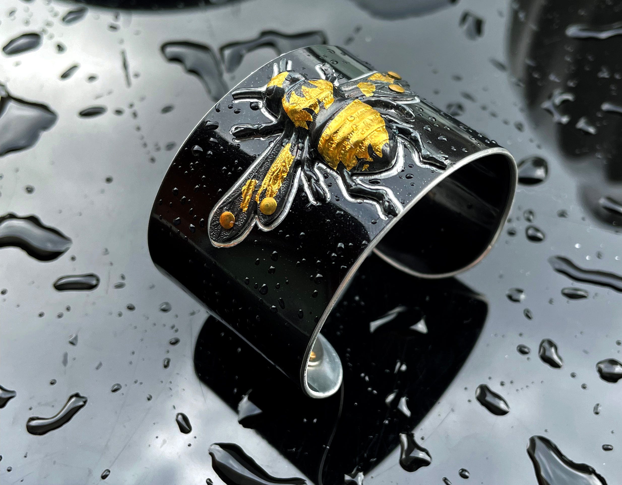Aston Martin Bee Cuff