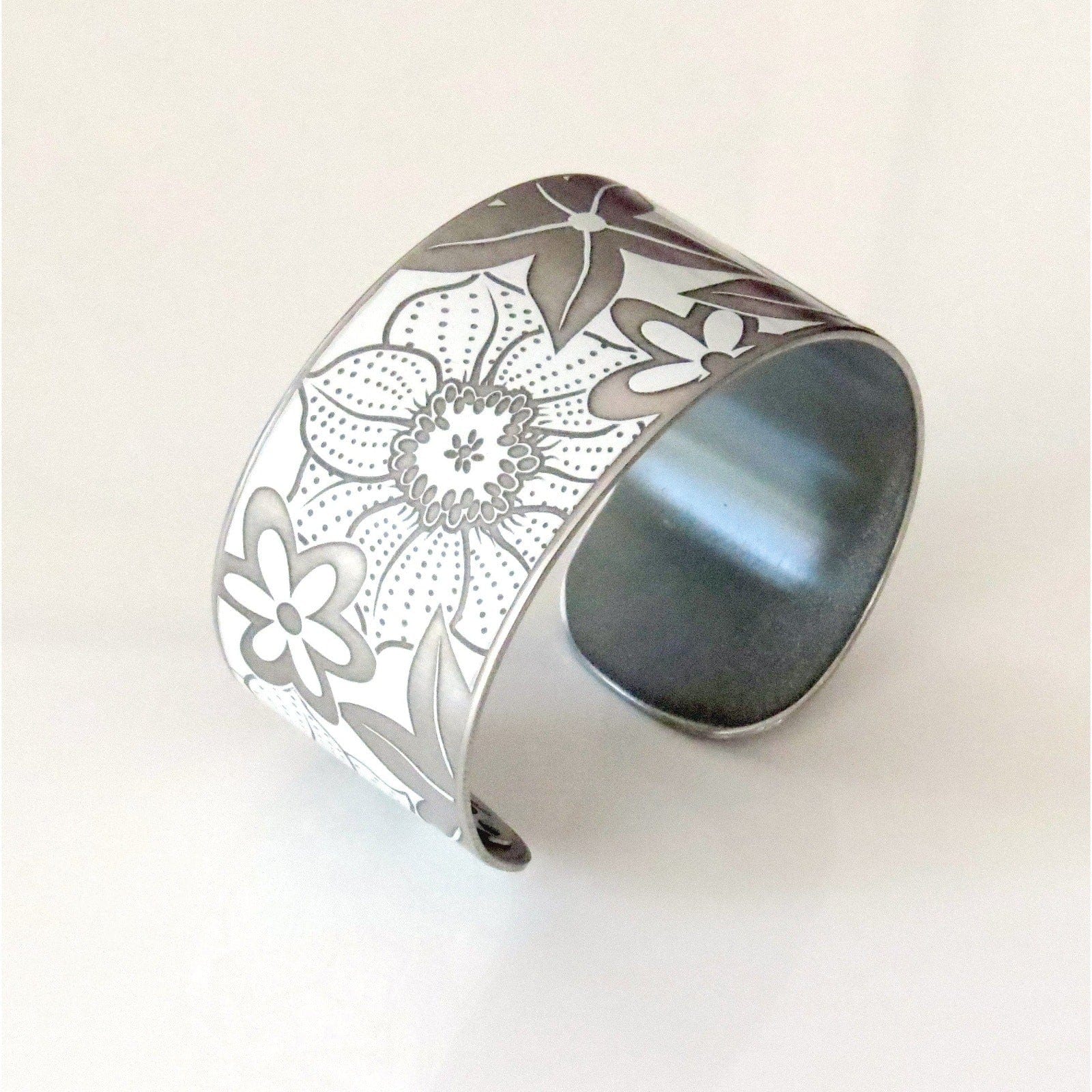 Cuffs - Porsche Flower Cuff