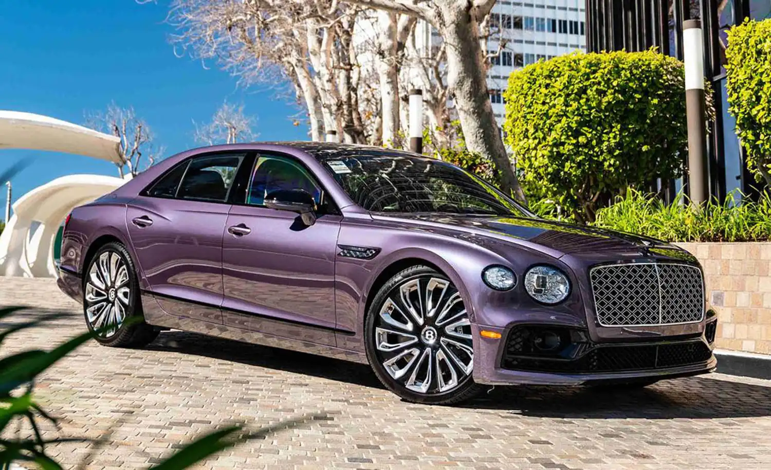 Bentley Flying Spur Flower Necklace