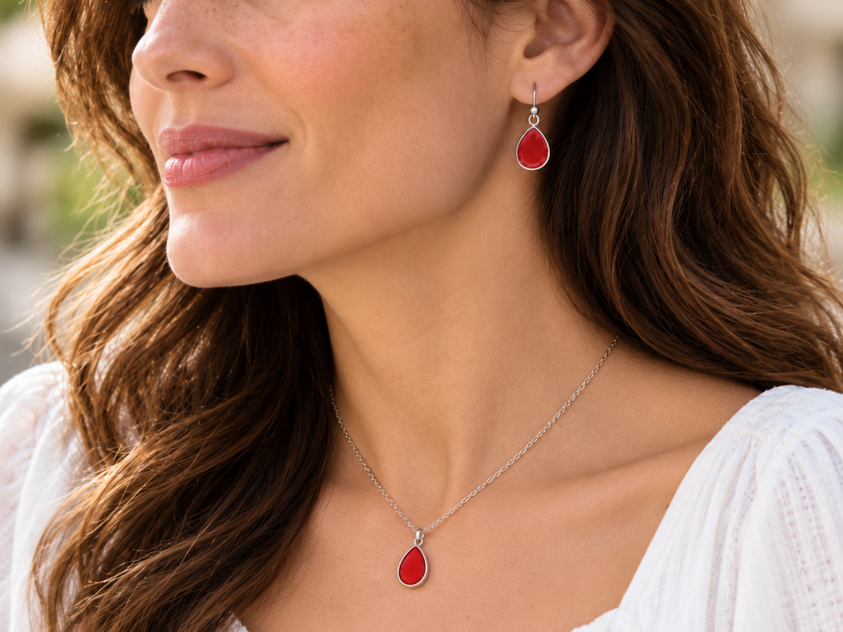 Rossa Corsa Teardrop Necklace