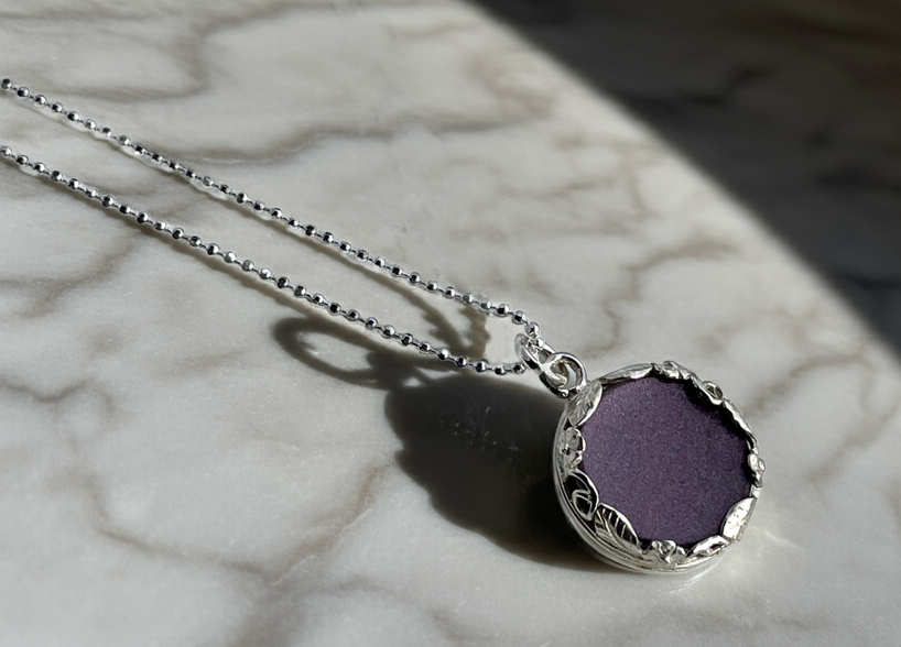 Bentley Flying Spur Flower Necklace
