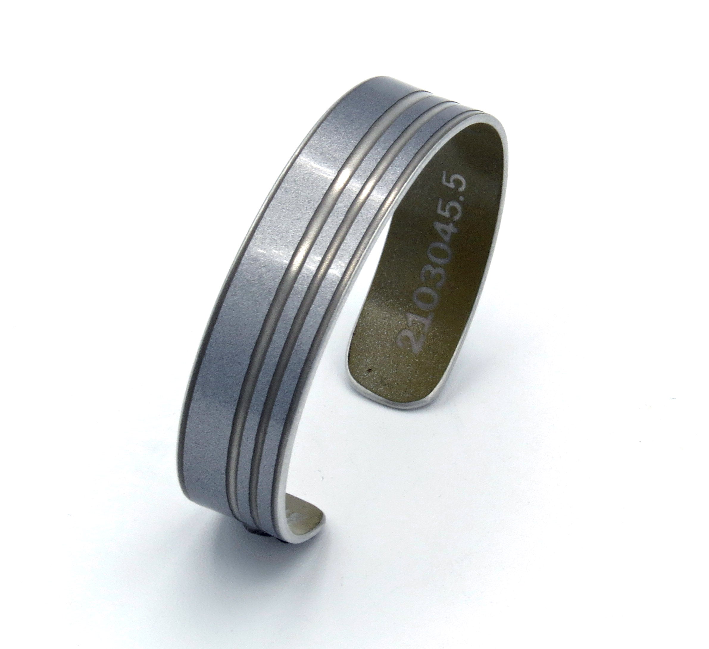 Aston Martin DB9 Striped Cuff