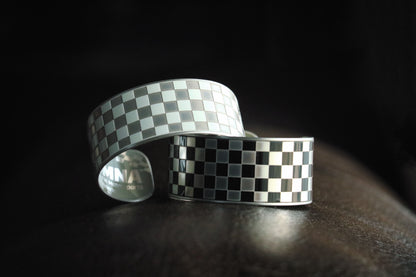 PCA Potomac Macan S White Checkered Flag Cuff
