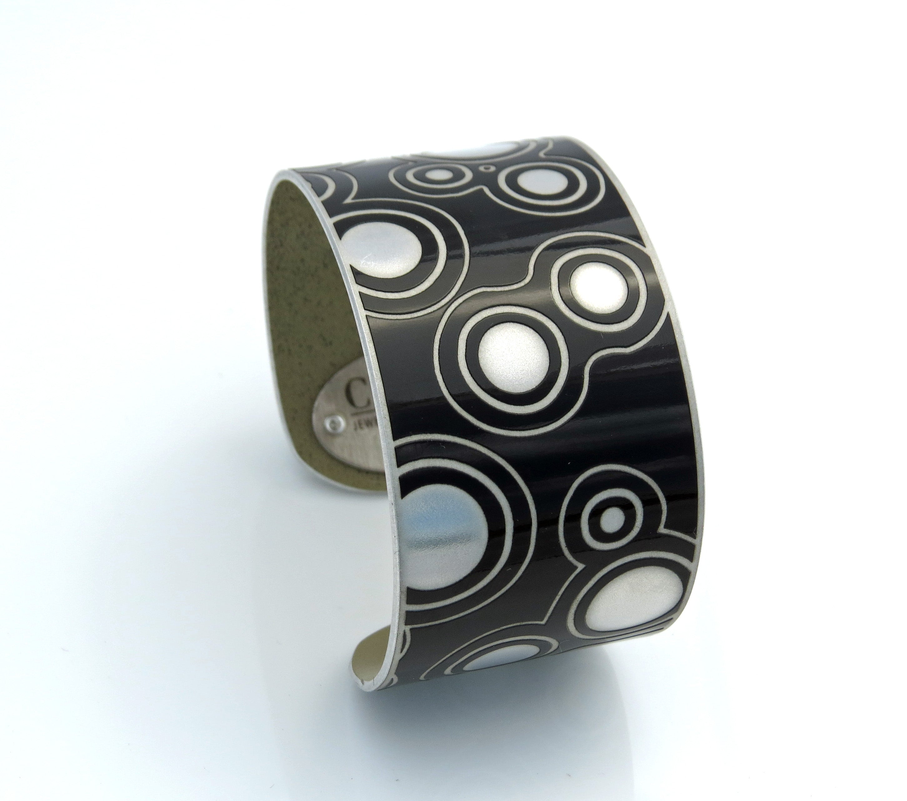 Porsche 911 Raindrops Cuff