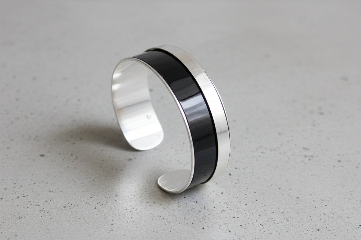 Range Rover Silver Stripe Cuff