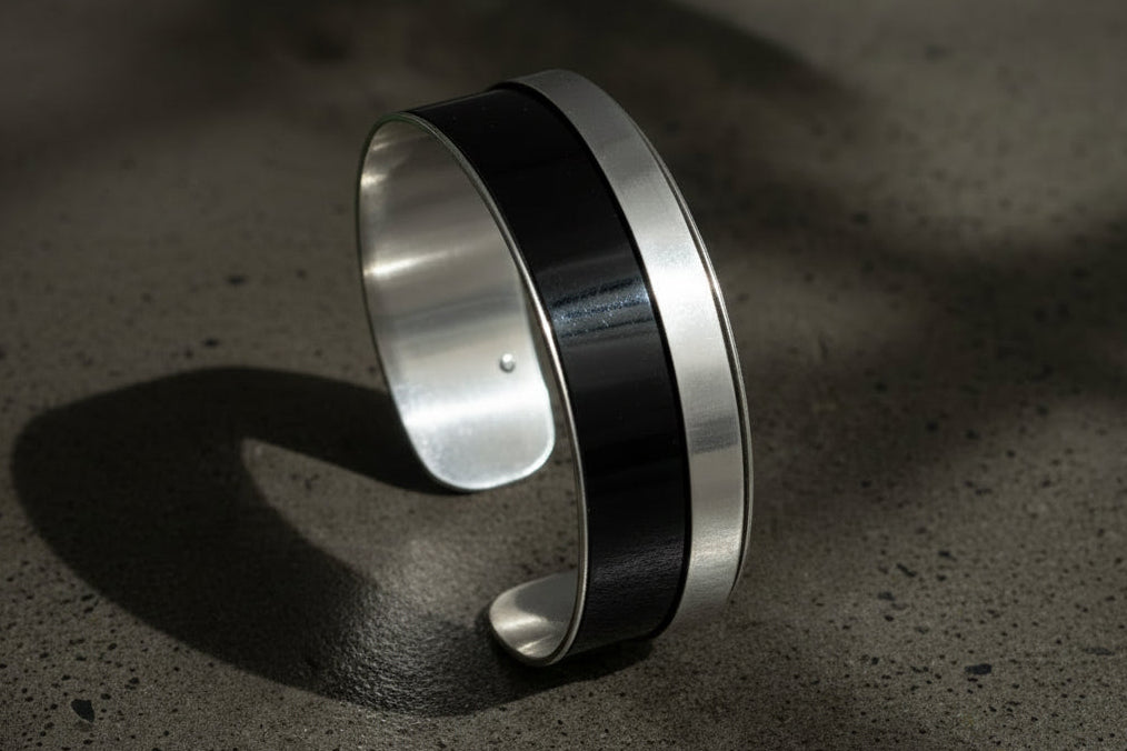 Range Rover Silver Stripe Cuff