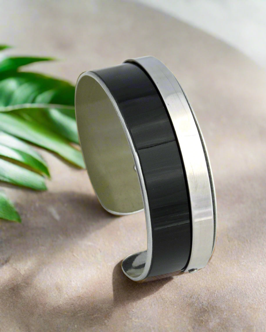 Range Rover Silver Stripe Cuff