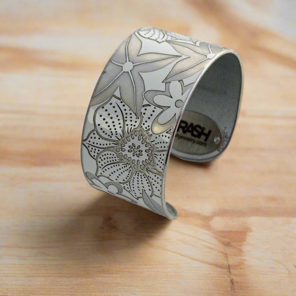Cuffs - Audi R8 Blossom Cuff