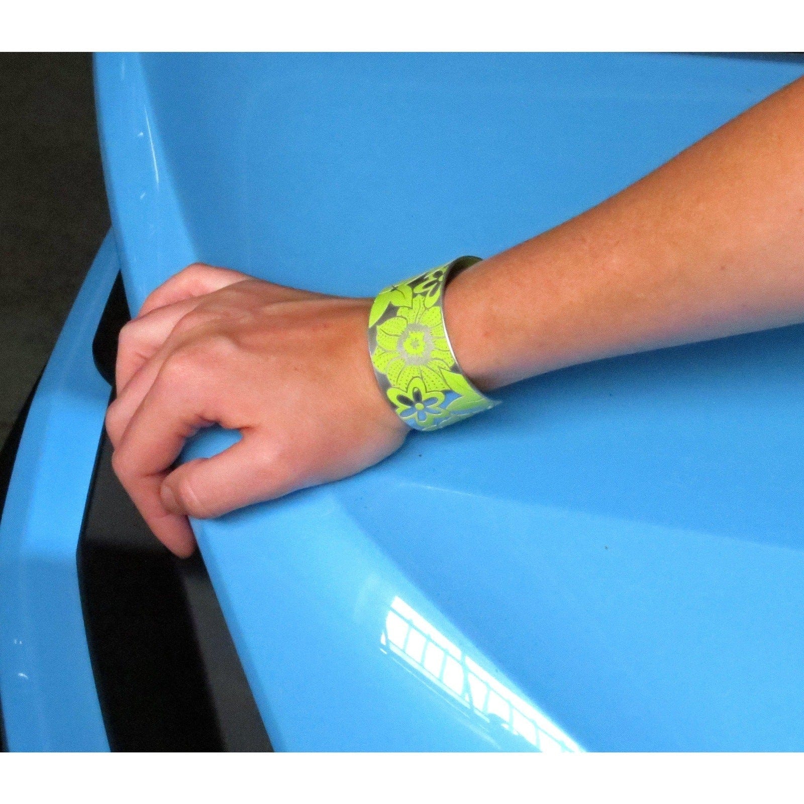 Cuffs - Lamborghini Aventador Flower Cuff