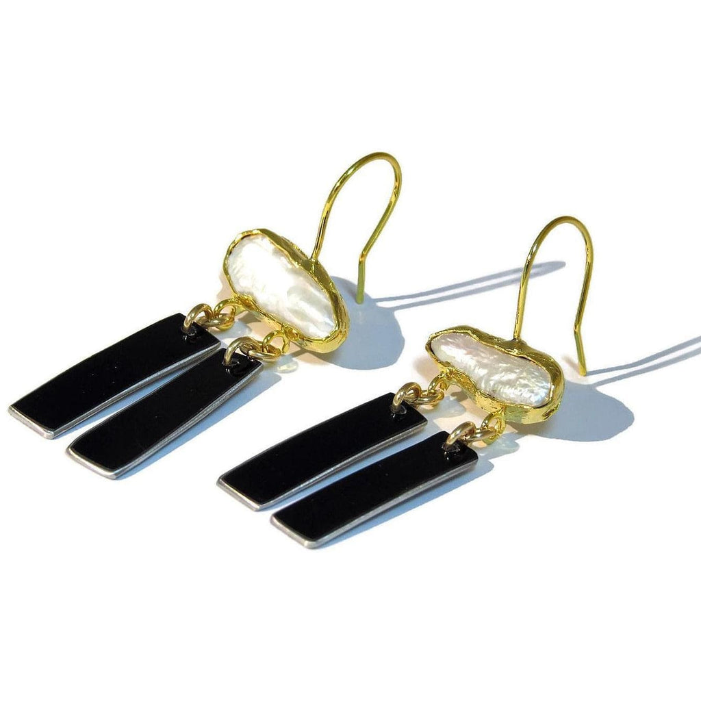 Pearl Dangle Earrings - CRASH Jewelry