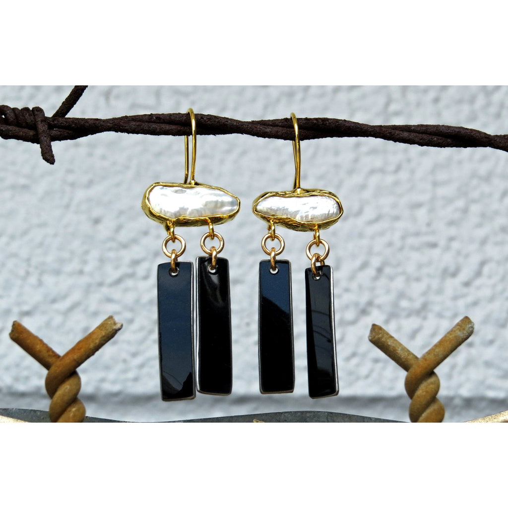 Pearl Dangle Earrings - CRASH Jewelry